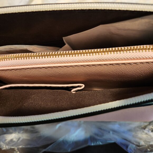Pink and Cream Crossbod6 - Picture 3 of 3